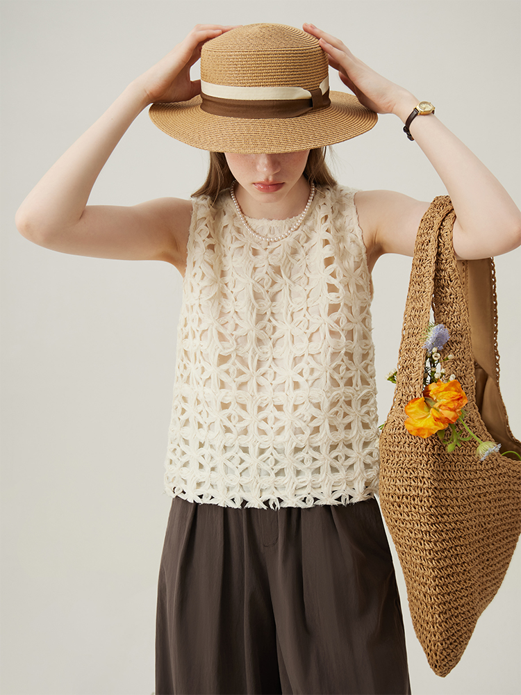 Fsle fransk stil havregrynsfärgad ihålig topp för kvinnor tredimensionell blombroderi kvinnor sommar ärmlös väst 24 fs 12405: S / Beige