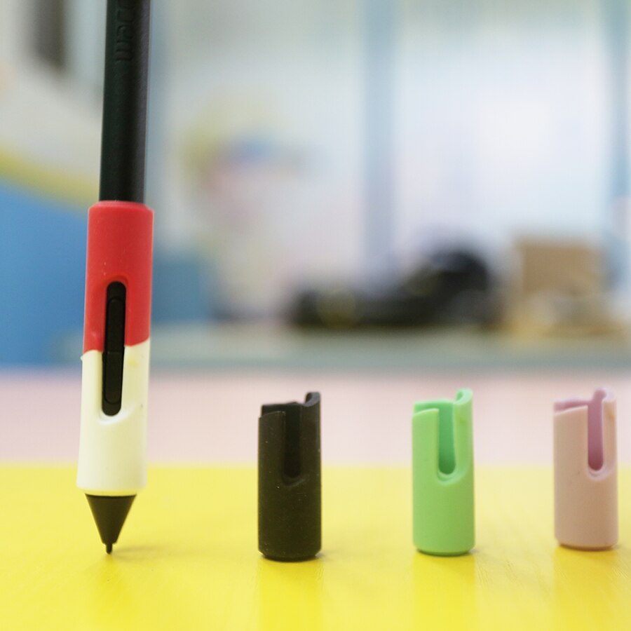 Universal Pen Grip for Wacom Tablets' Pen (LP-171-0K, LP-180-0S , LP-190-2K, LP-1100-4K ). Not include the pen in the picture