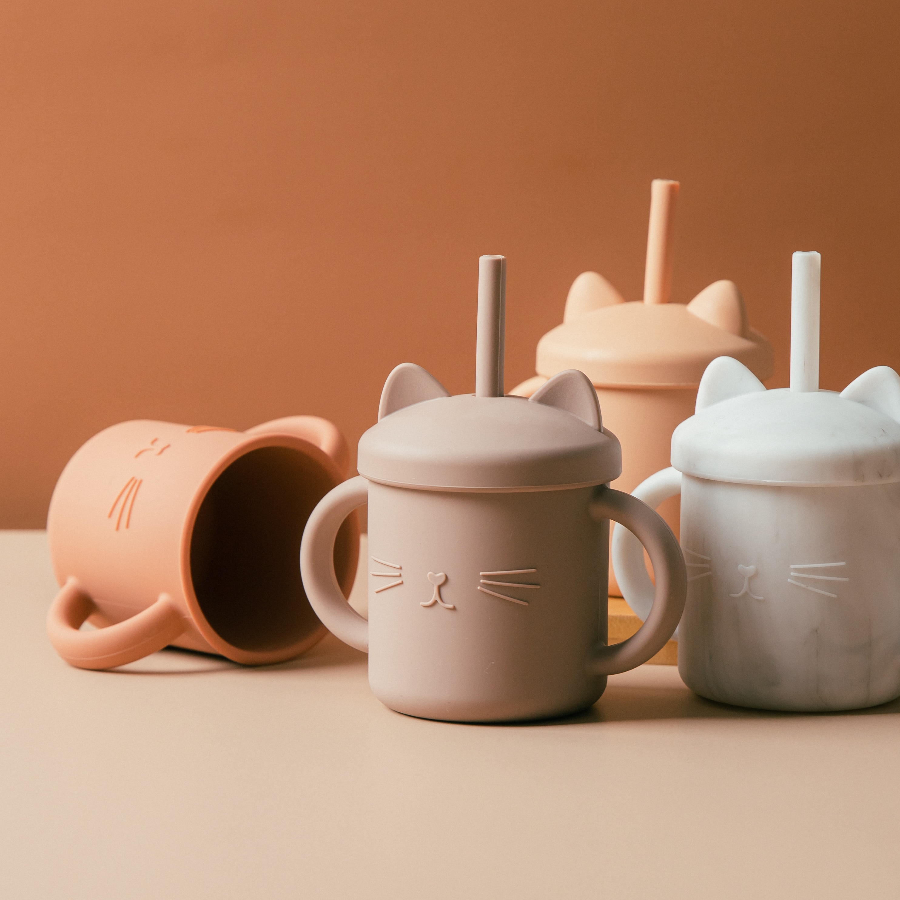 Vasos de silicona para alimentación de bebé, taza con dibujos de gato para niños pequeños, tapas sólidas con asa para beber
