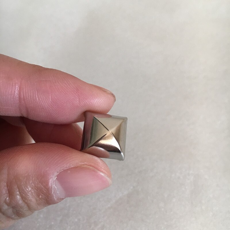 Jeux de 100 clous de Rivet peints | Clou à Rivet carré, pointe à Rivet pyramide ronde avec Base, Rivet pour vêtements, bricolage, choisir vos couleurs, 12*12mm
