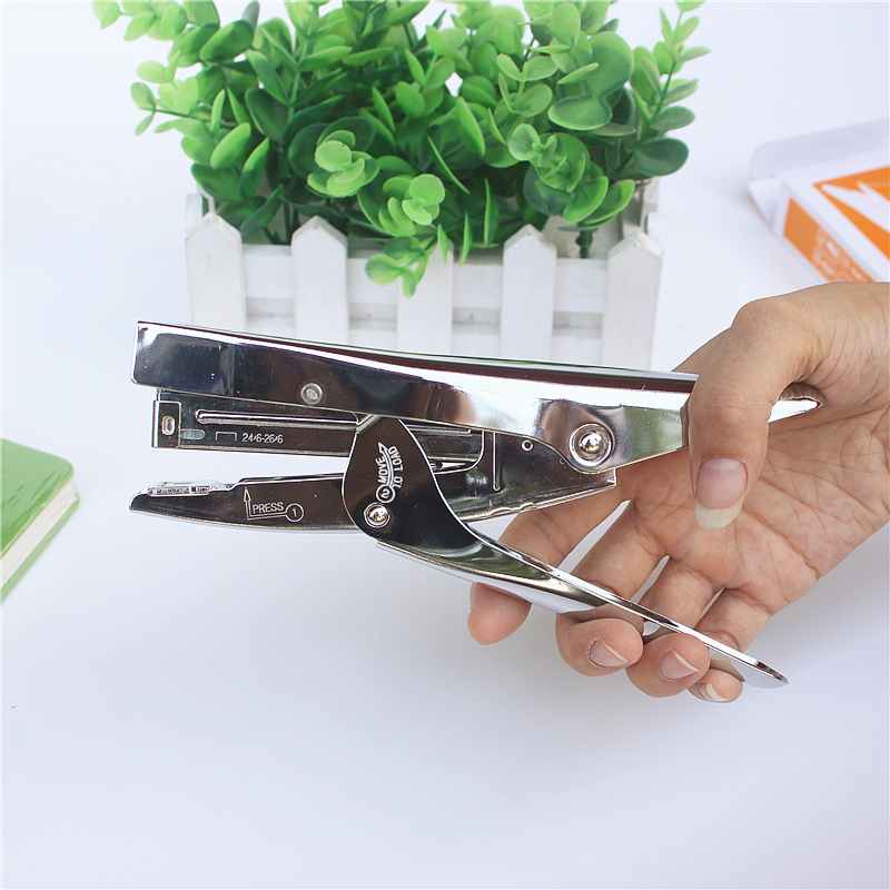 Full metal tang nietmachine nietmachine gebruik 24/6 Standaard nietjes Efficiënte kantoor briefpapier Besparen inspanning Nietmachine