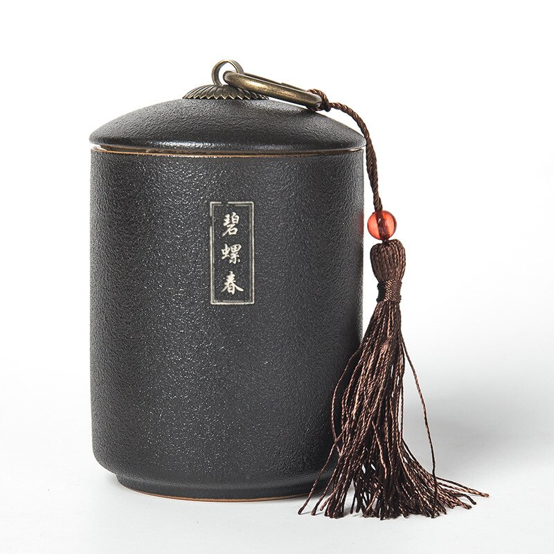 Black Pottery Tea Caddy Ceramic Sealed Storage Tank Plain Tea Canister Spice Jars Coffee Storage Box Kitchen Container: biluochun