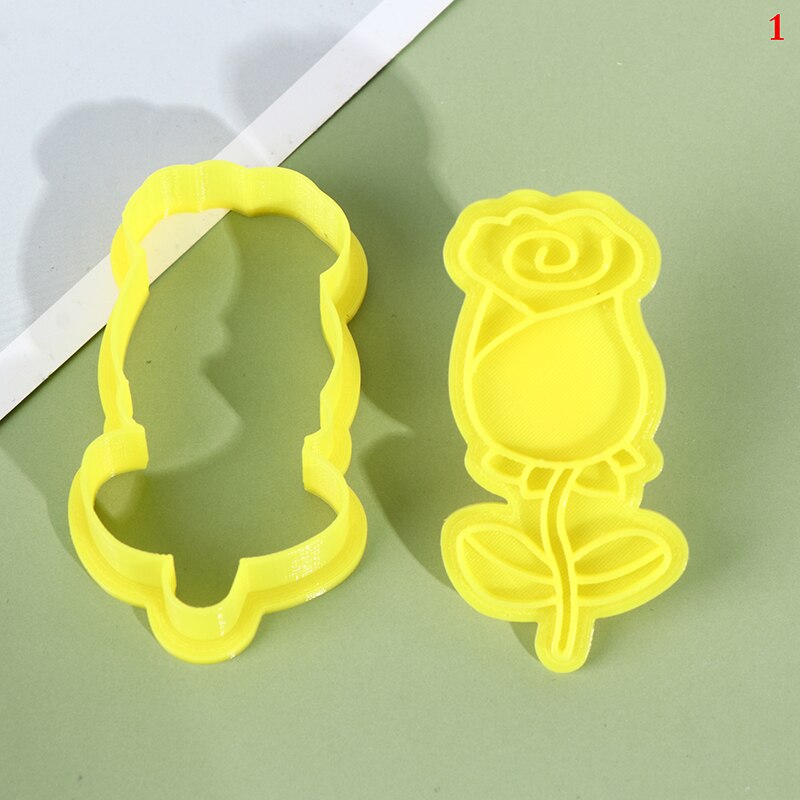 1 Piece Of Flower Plastic Decorative Biscuit Mould Diy Kitchen Cake Decoration Tool Cookie Stamp Mold Kitchen Tool: 1