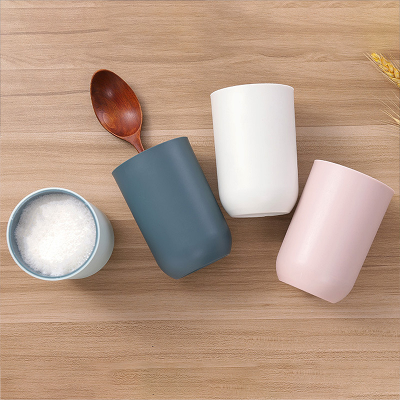 Harjauskuppi kotiin yksinkertainen kaksinkertainen sakeutus suuvesi kupin ystäville harjauskuppi muovinen vesikuppi tavallinen kuppi