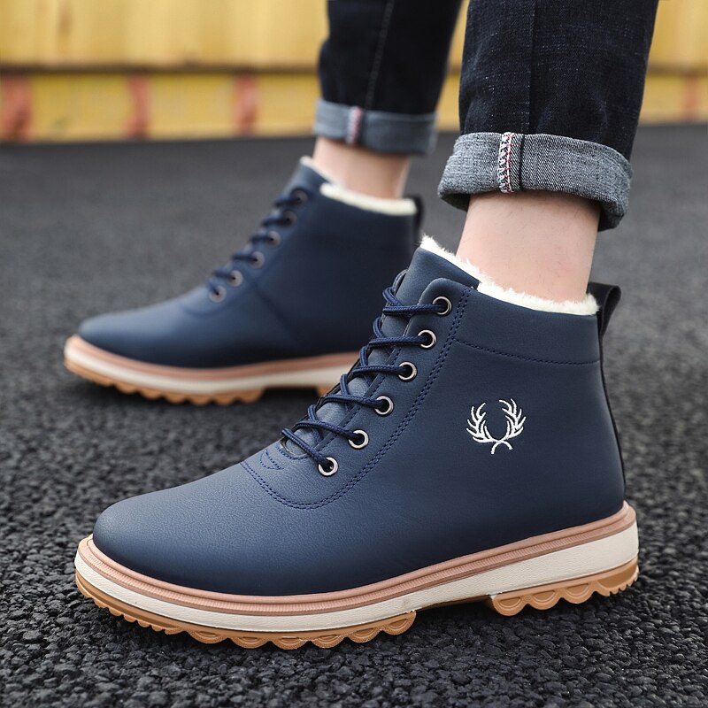 Black Chelsea Boots Men Pointed Comfortable Dress Boots Men Slip on Cheep Men's Leisure Shoes Zapatos Hombre Casual
