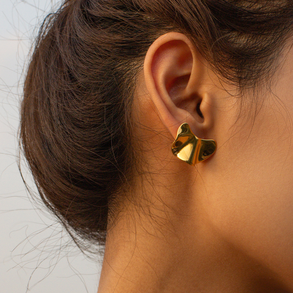 CARLIDANA Girls Jewelry Butterfly Earrings Vintage Stud Earrings Irregula 18k Gold Color Earrings Studs for Women