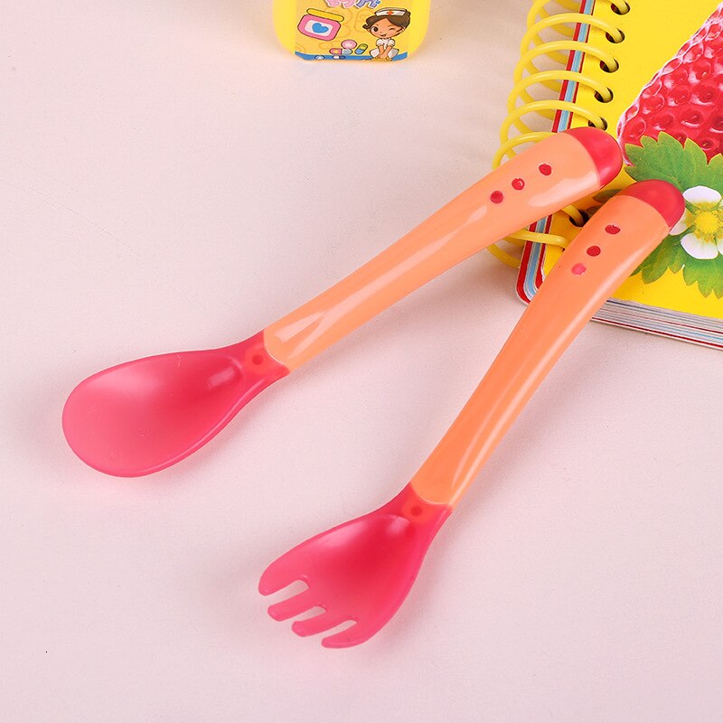 Baby Learning Dishes With Suction Cup Kids Safety Dinnerware Set Assist Bowl Temperature Sensing Spoon Fork Tableware: 2PCpink