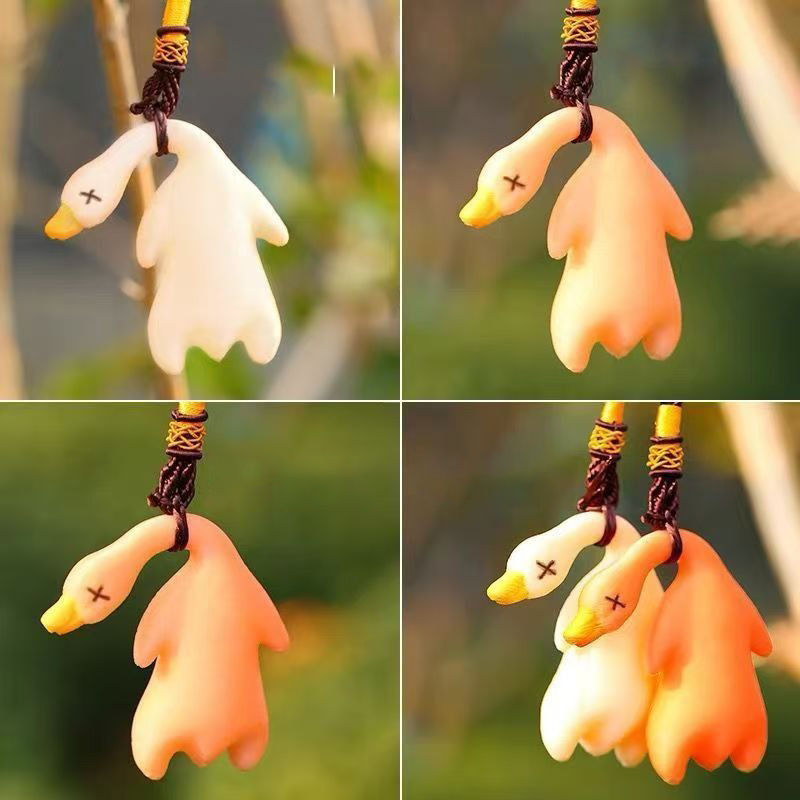 Kleurverandering Eend Sleutelhanger Beijing Gebraden Eend Sleutelhanger Tas Hanger Grappige Auto Ornament Decoratie Achteruitkijkspiegel Accessoires