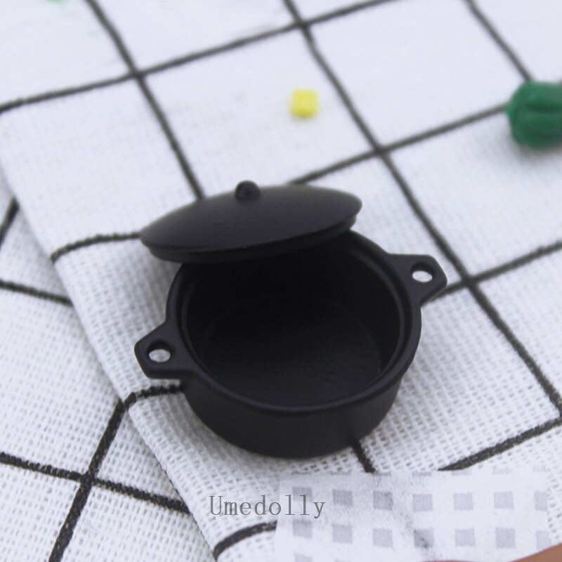 1PCS 1/12 Scale Mini Dollhouse Miniature Black Pot for OB11 BJD Doll House Kitchen Decor Accessories Toy