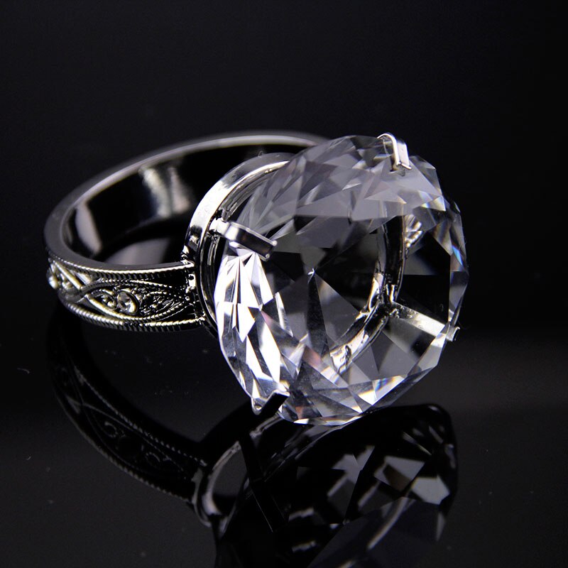 Crystal Glass Diamond Napkin Rings Table Decoration Crafts Wedding Banquet Dinner Party Birthday Home Ornaments 11 Colors: transparent
