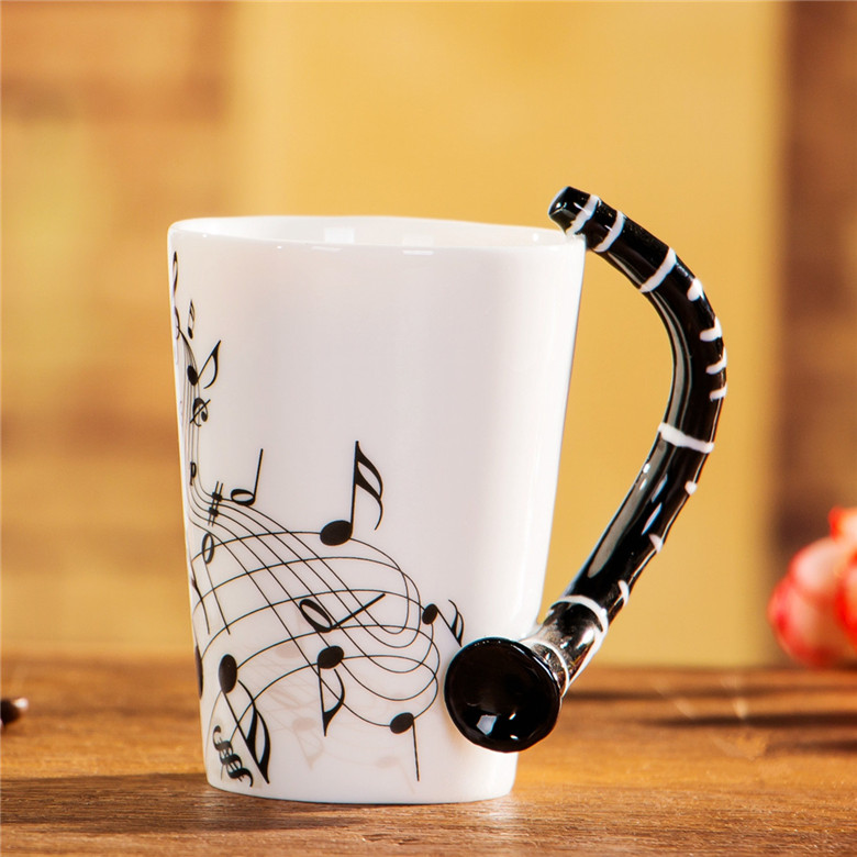 Caneca de cerâmica musical criativa 240ml, estilo violino, guitarra, café, chá, leite, canecas e copos com alça, presentes novidade: Marrom