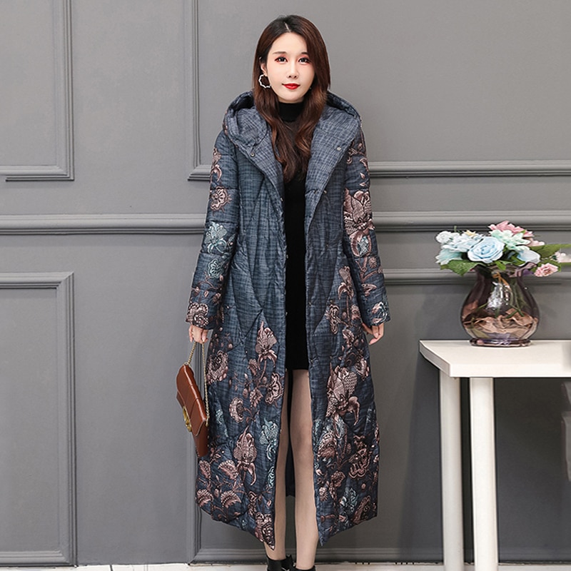 Stylish Chinese-style Womens Cotton Jacket With A Diagonal Closure And Floral Print