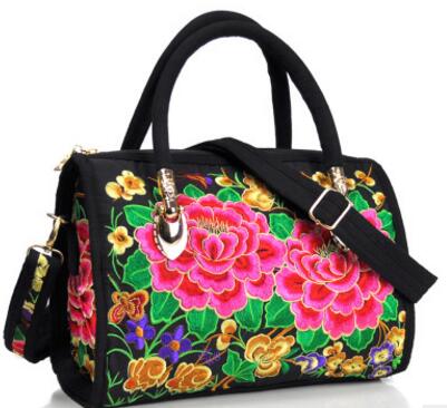 Women's Canvas Handbags Casual Shoulder Bag Floral Embroidered Ethnic Bag Vintage Messenger Bag Ladies Crossbody Bag: Red Peony