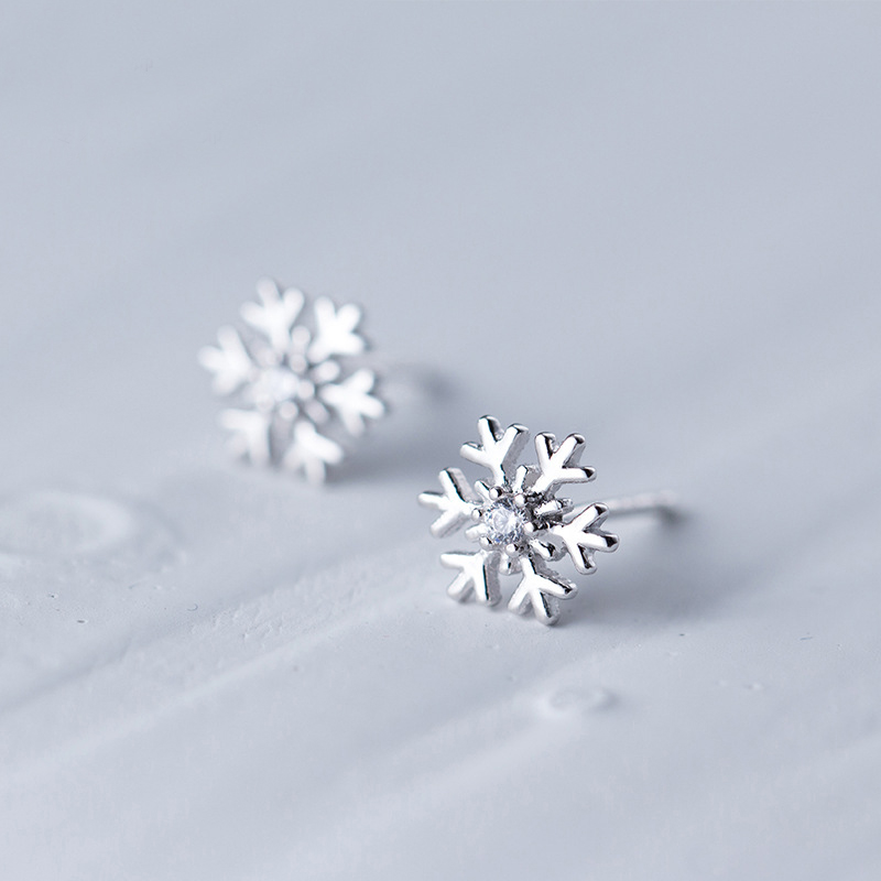 MloveAcc Cubic Zirconia Stud Earring Snowflake 925 Sterling Silver Earrings Stud Small Christmas: Default Title