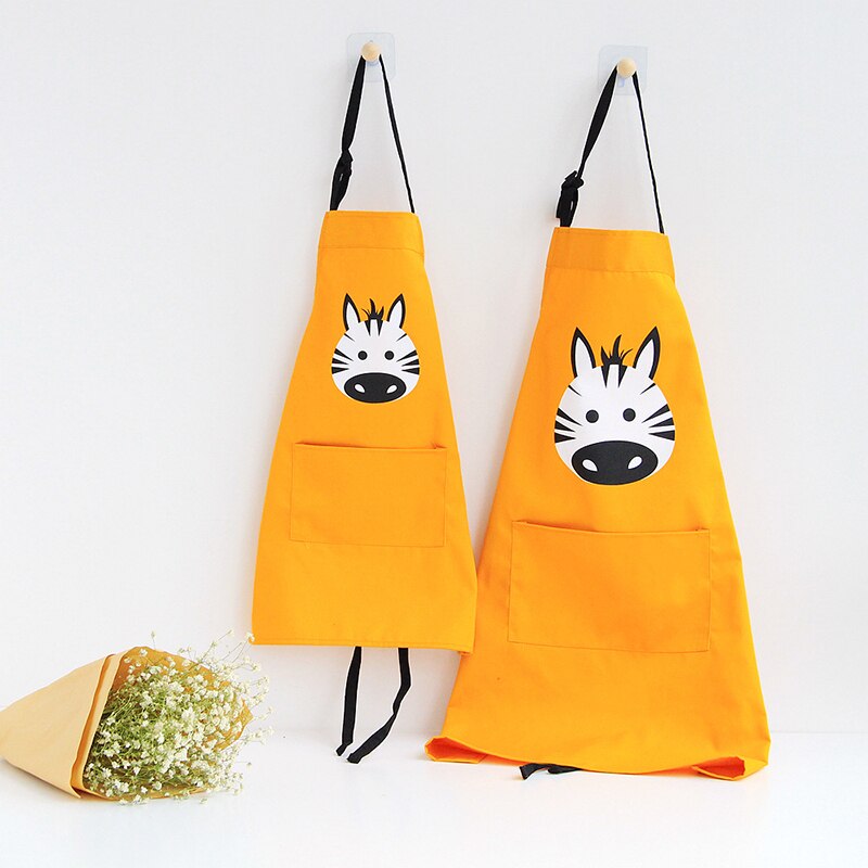 Delantal estampado de dibujos animados para niños y adultos, peto de cocina para guardería, paño de animales, delantales de actividades familiares