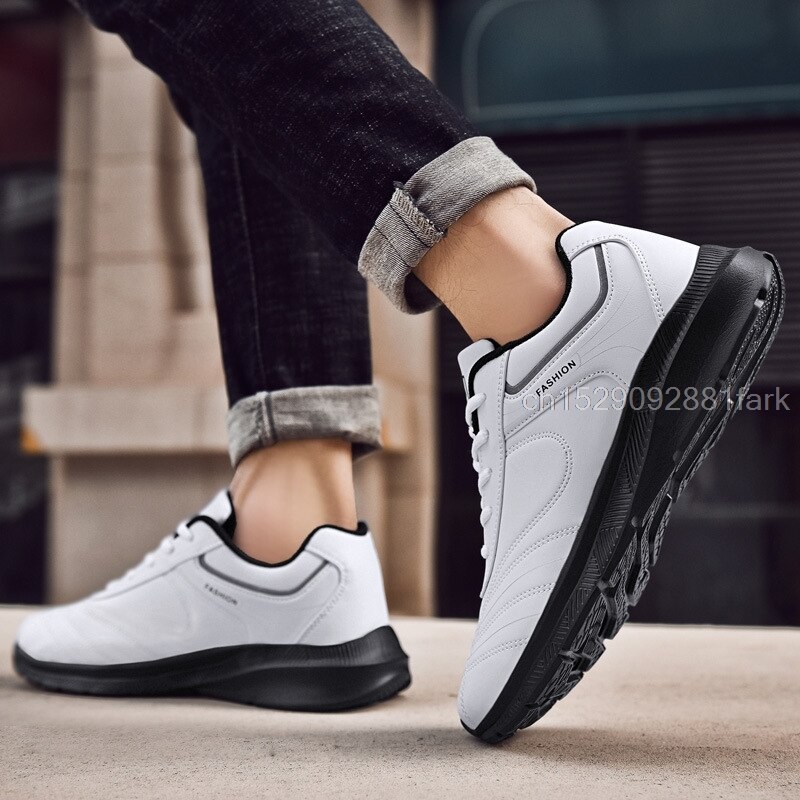 Herre golf joggesko komfortable golf sportssko anti-skli utendørs piggfrie golfsko til menn pluss størrelse  eu39-48 atletisk sko