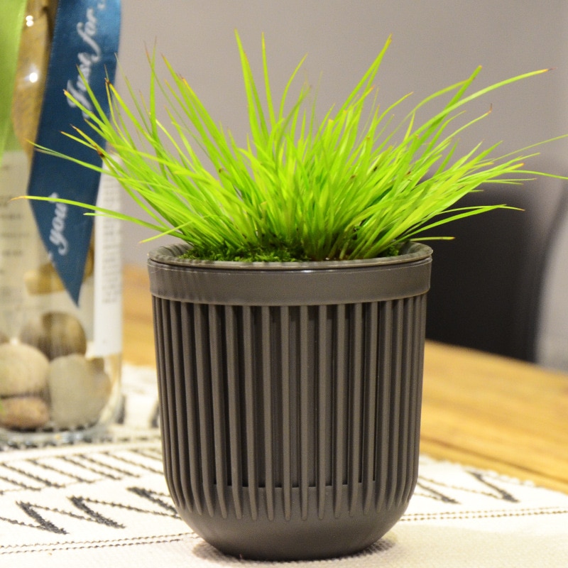 Plastic Resin European-style Engraved Distressed Outdoor Planting Pot Gallon Pot Nursery Pot Plastic Pots for Seedlings