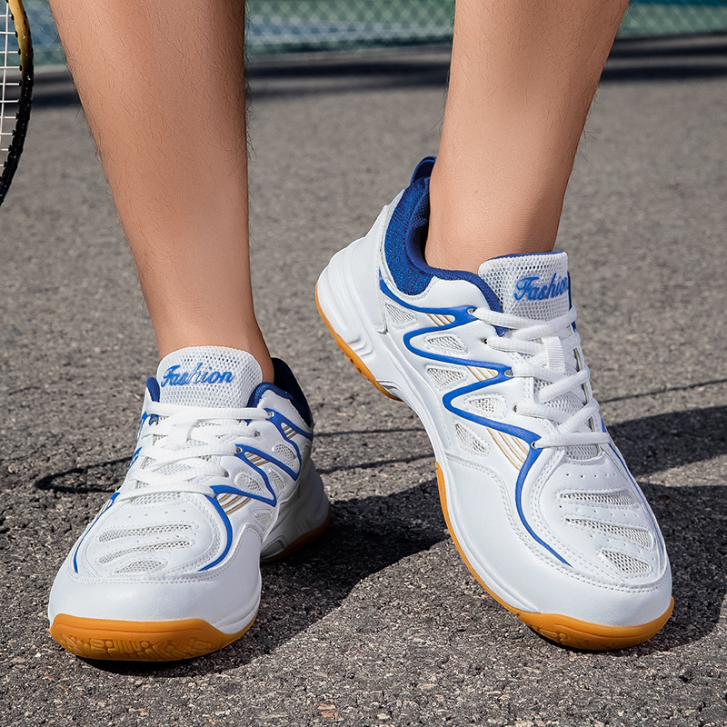 Sportschoenen voor dames en heren, lage, veterschoenen met dikke, schokabsorberende zool voor tafeltennis en badminton.
