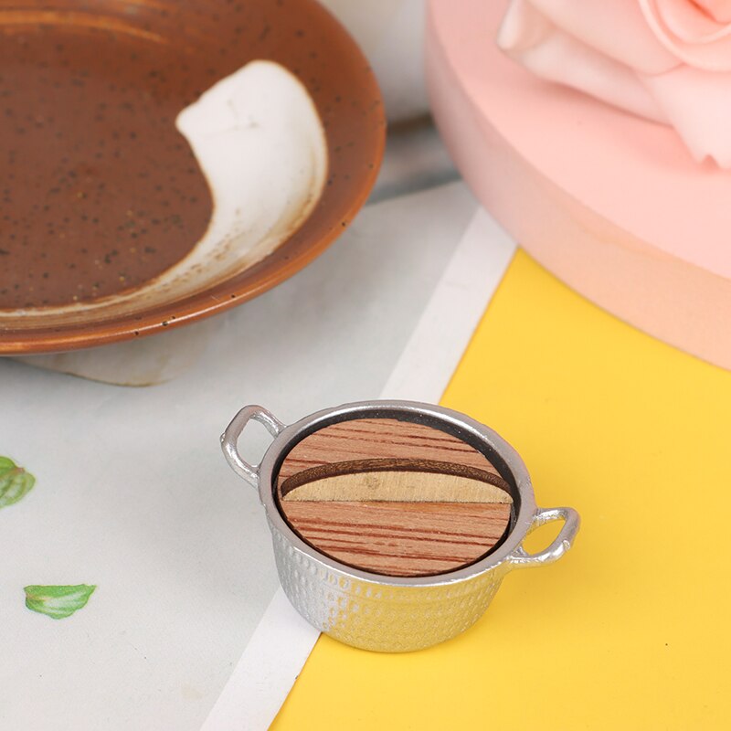 1pc Casa Delle Bambole Decorazione in Miniatura di trasporto Utensili Da Cucina di Cottura merce mini pentola Caldaia padella con Coperchio Casa di Bambola Accessori