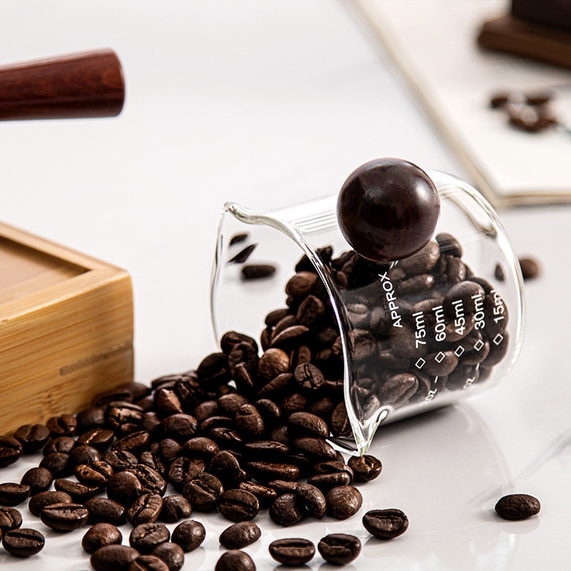 Graduated Milk Jug Glass Cup Measure Jar Mini Glass Measuring Cup Milk Jar with Wooden Handle Coffee Utensil accessories