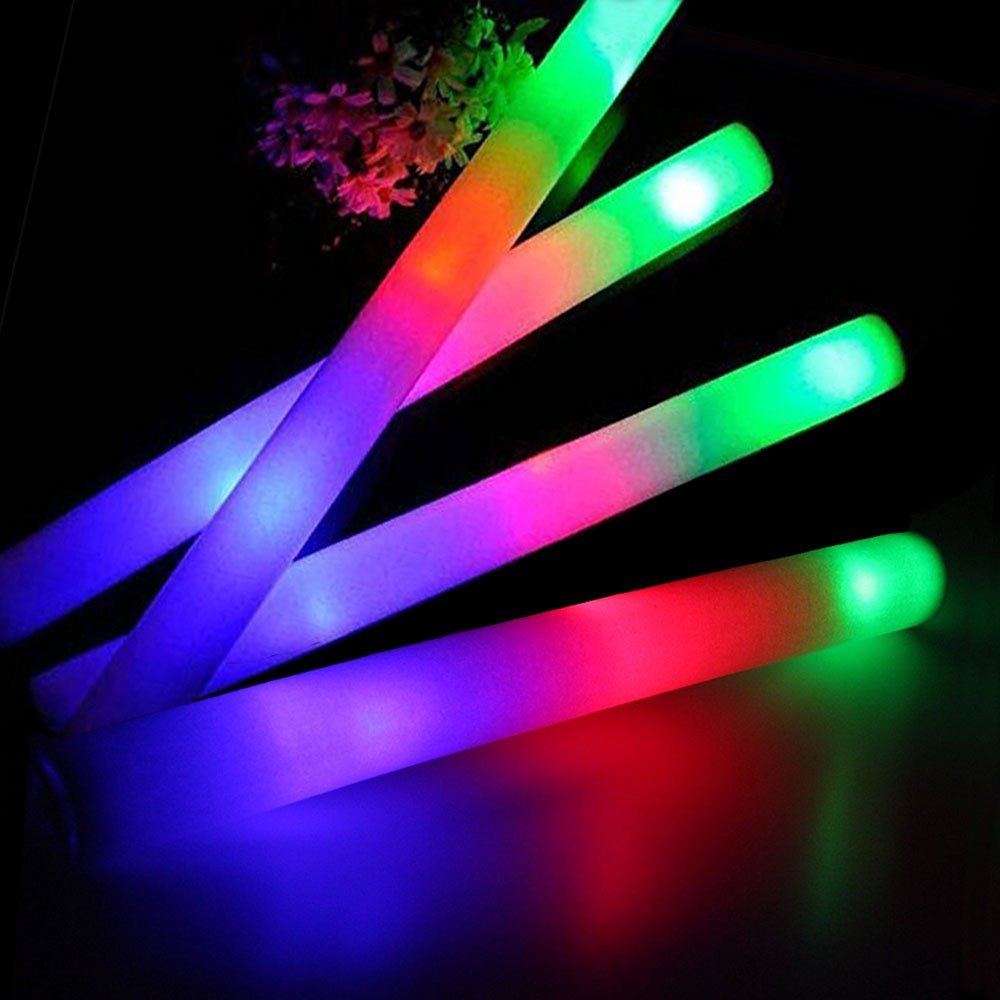 5 pièces bâtons lumineux en mousse coloré clignotant LED bâton lumineux pour la fête d'anniversaire de mariage acclamant des bâtons de mariage (48 cm).