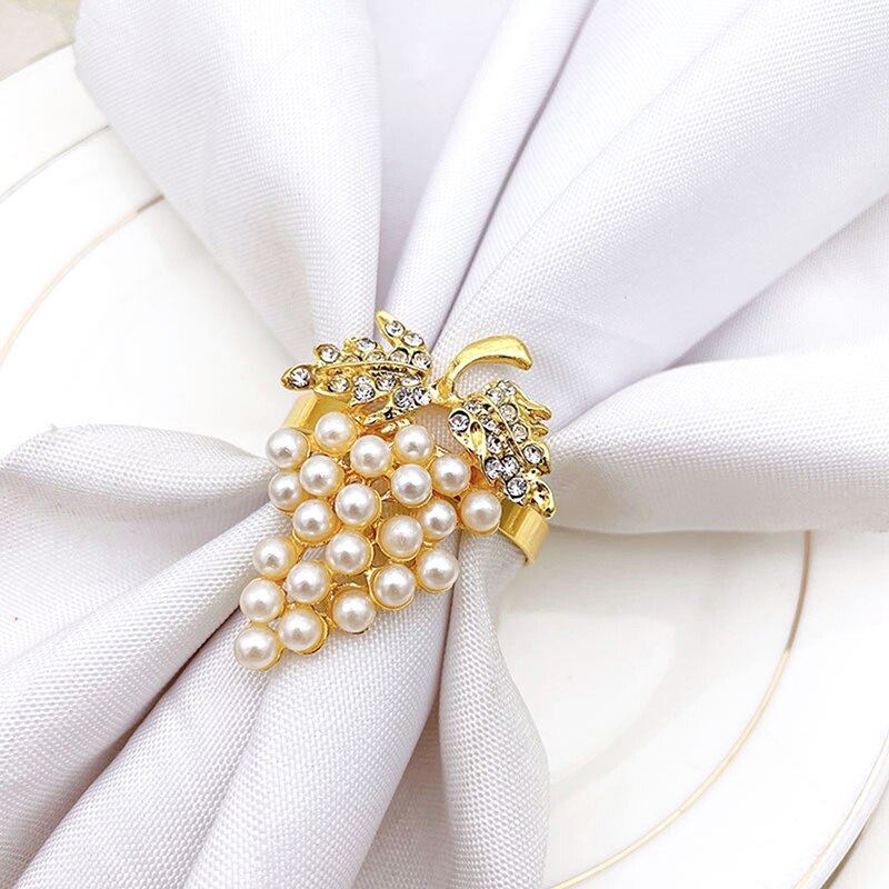 Grapes Napkin Rings with Glittering Imitation Diamond and Pearls Inlay Alloy Napkin Ring Holder