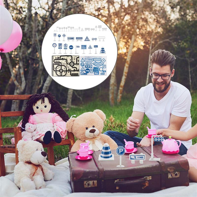 1 Set Children Game Mat Practical Parking Game Mat Delicate Outdoor Picnic Mat