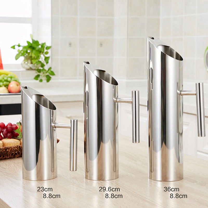 Stainless Steel Water Pitcher With Ice Guard Tea Pot Kettle Jug Cold Beverages Juice Pot Ktv Bar Accessories