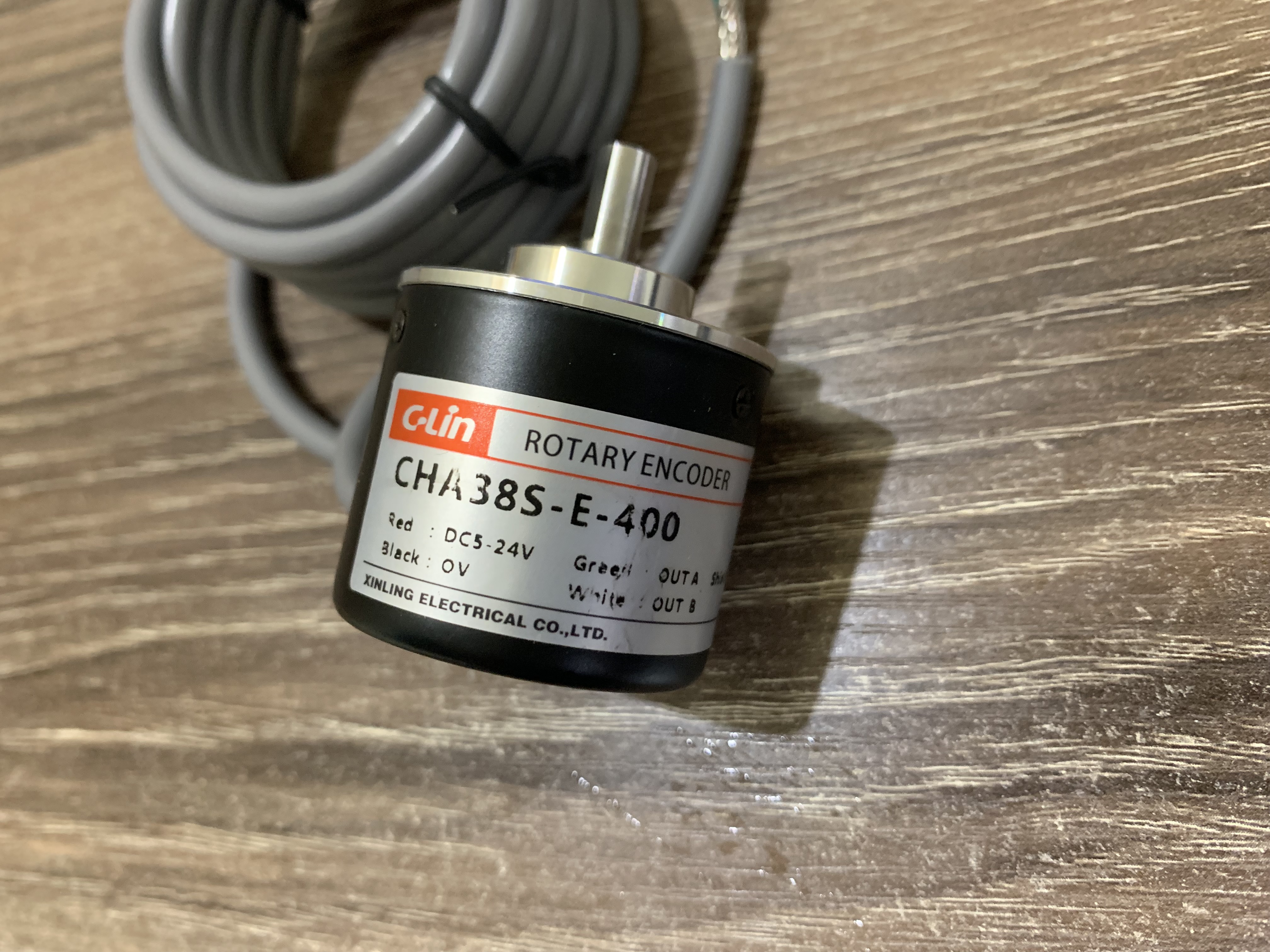 Flambant neuf original authentique c-lin CHA38S-E-400 tension sortie quatre fils encodeur rotatif DC5V--24V longueur de ligne 2 mètres