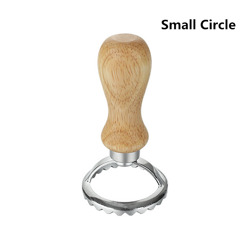 Hem ravioli cutter set pasta press kök bifogningssats ravioli maker mögel verktyg ravioli stämpel set bakverk hjul set kakform: Choklad