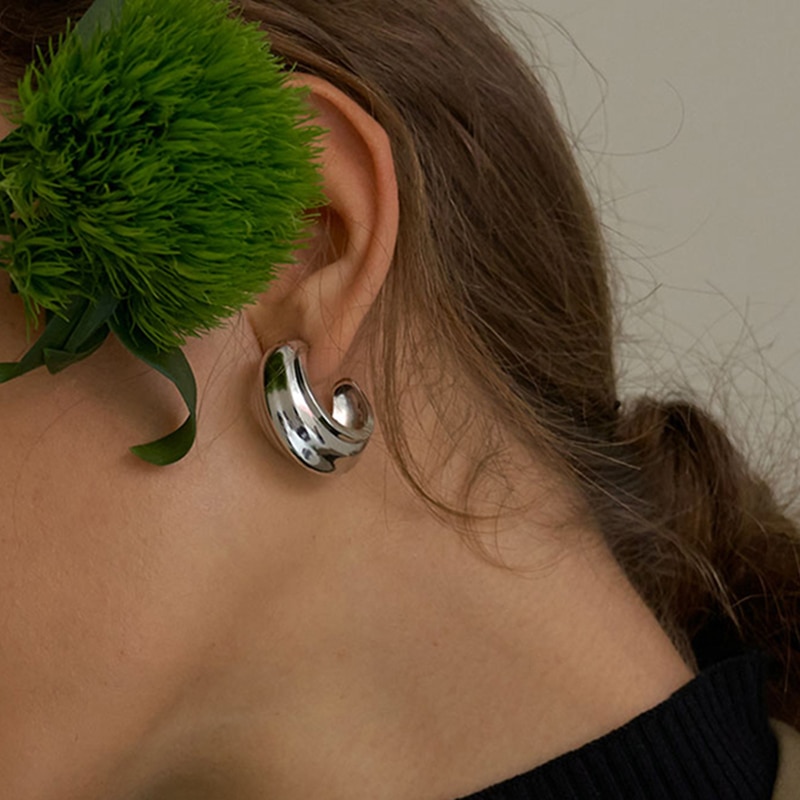 Peri'sBox Hollow Wide Chunky Hoop Earrings O Shape Geometric Earrings for Women Circle Minimalist Earrings Hoops Jewelry