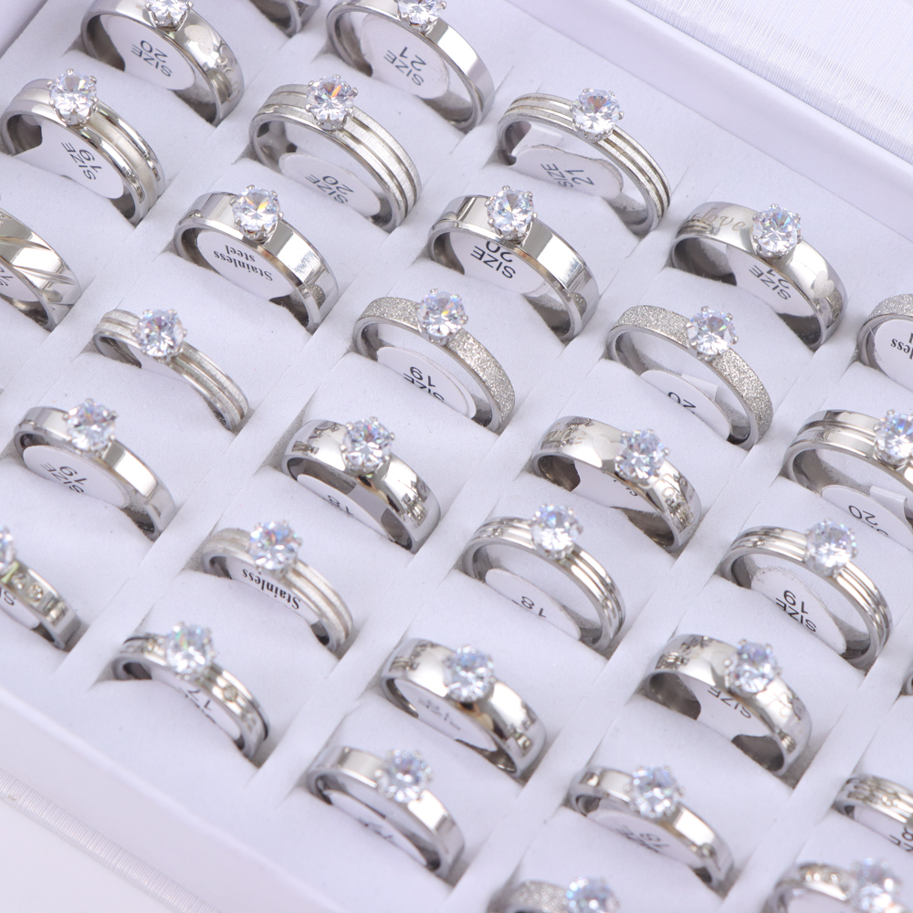 10/20/30/50 stks/partij Mode Elegante Ingelegde Roestvrij Stalen Ring Met Strass High-end Vrouwen Voorstel Engagement Sieraden