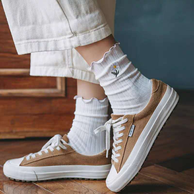 Streetwear Little Madeliefjes Borduur Leuke Sokken Vrouwen Japanse Koreaanse Harajuku Stijl Kawaii Sokken Herfst Winter Voor Dames Носки