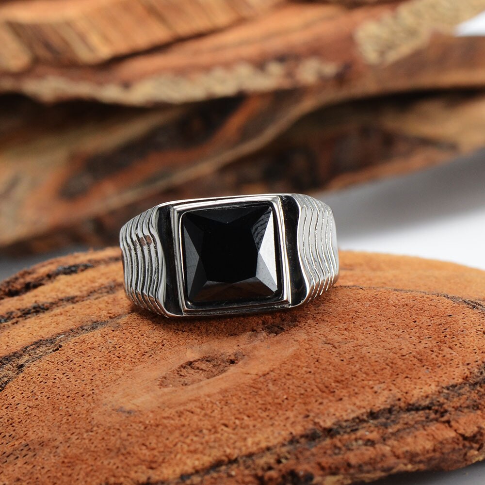 Men&#39;s 316L Stainless Steel Square Black Stone Gem Silver color Ring