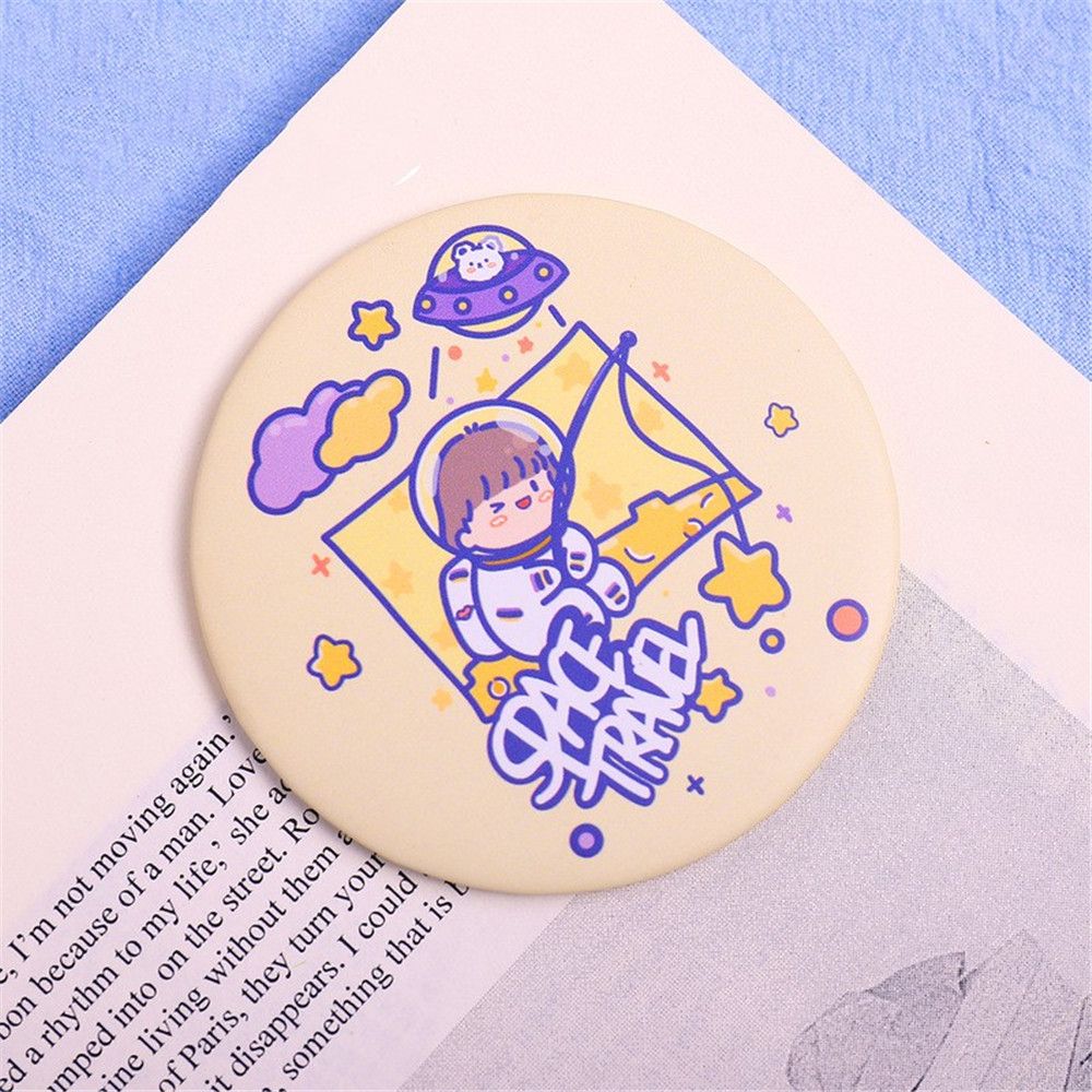 Mini espejo de dibujos animados, espejo redondo pequeño portátil, perfecto para niños y niñas, 1 unidad: yellow spaceman