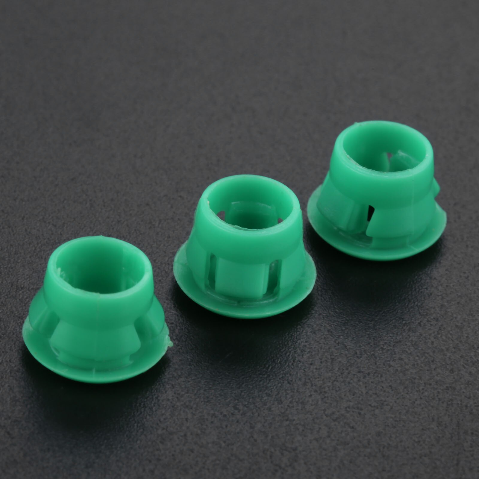 50 stuks Side Sill Rokken Moulding Grommet Clips Fasteners 51711932996 Plastic Klinknagel Retainer Voor BMW E30 E32 E36 E46 E60 e61 E63