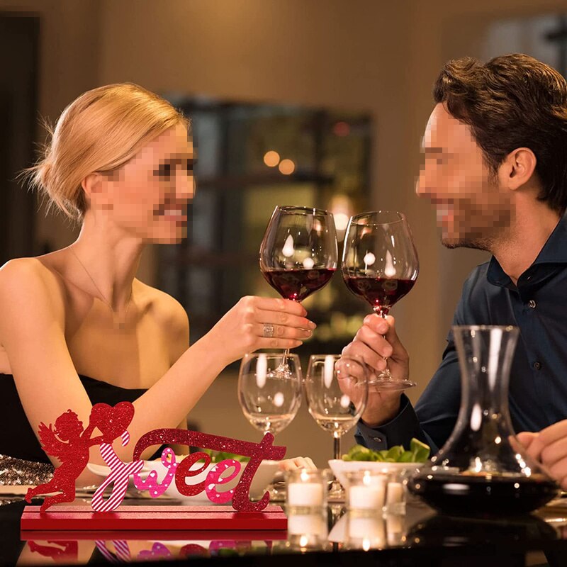 Valentine&#39;s Day Wooden Table Sign Decoration Romantic Table Centerpiece Sign Wedding Letter Decoration for Valentine Day Decor..