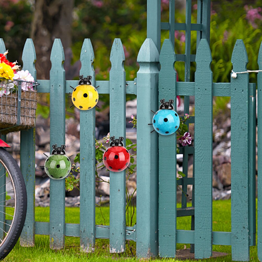 4pcs/set Metal Ladybug Garden Fence Wall Art Decoration Outdoor Wall Sculptures