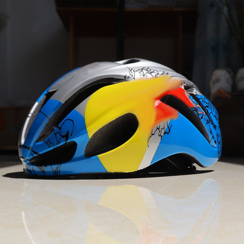 Aero Fietshelm Ultralight Racefietshelm voor Mannen en Vrouwen Sport Veiligheidskap Mountain MTB Fietshelmen Casco Ciclismo