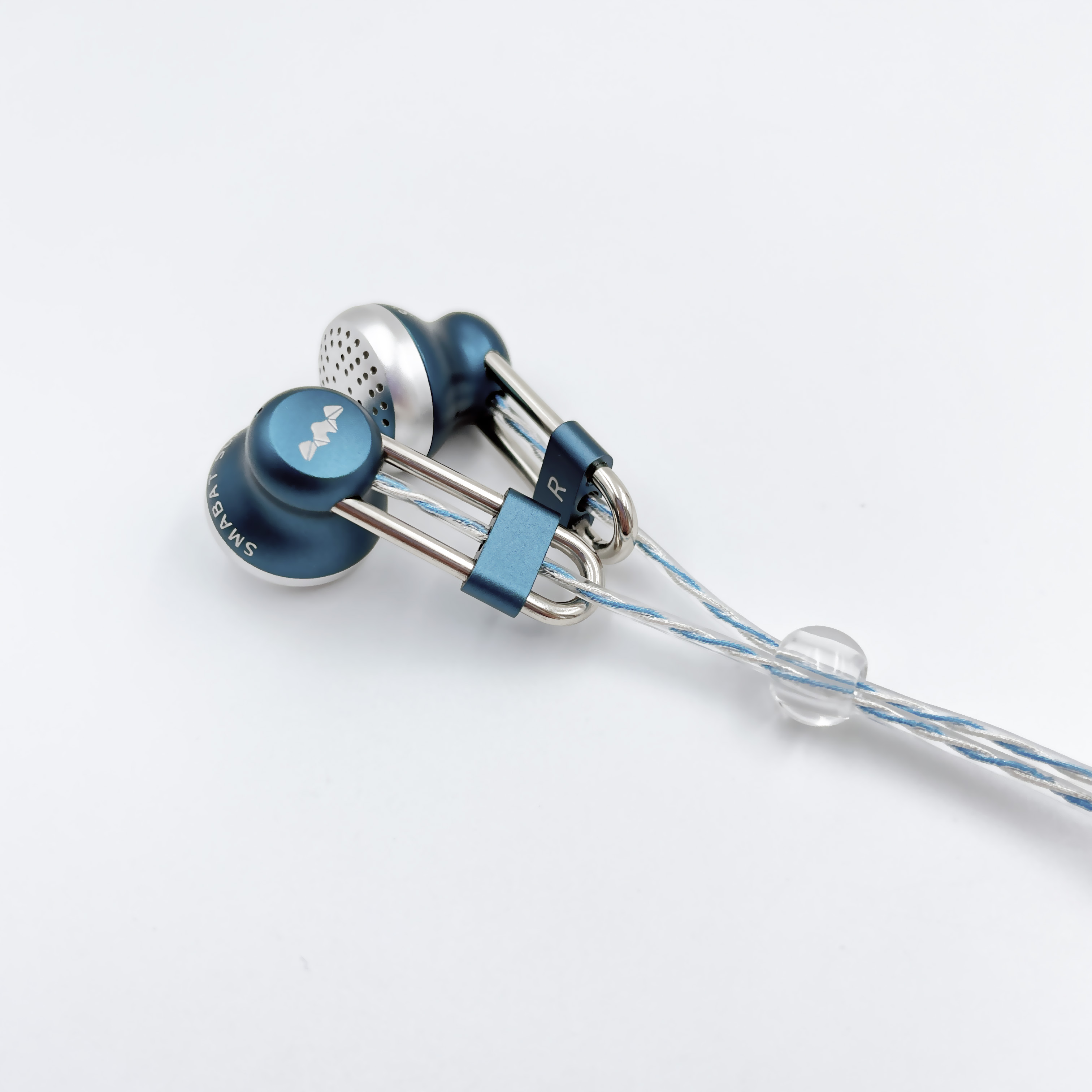Ultra Blue In-Ear Headphones Comfortable to wear firm high sound labyrinth acoustic structure Wired open hifi music