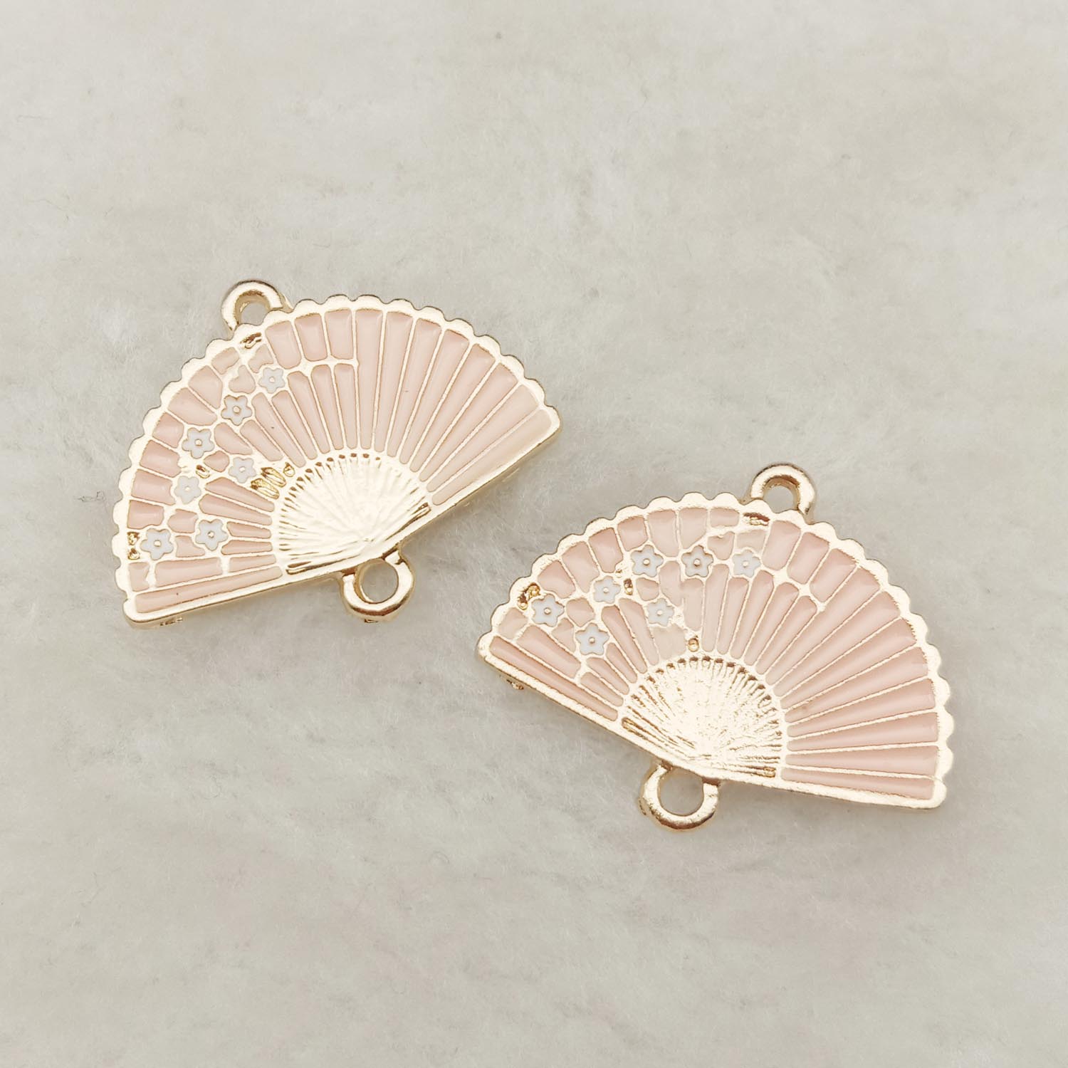 10 stk emalje fan charm smykker tilbehør ørering vedhæng armbånd halskæde charms zink legering gør det selv finde 19 x 24mm