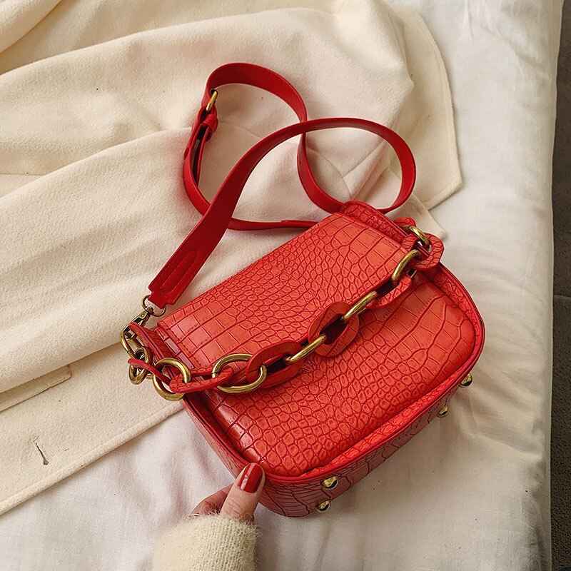 Kleine crossbodytassen met stenen patroon voor dames met ketting en klinknagel, vintage messenger schoudertas, trend voor dames: Rood