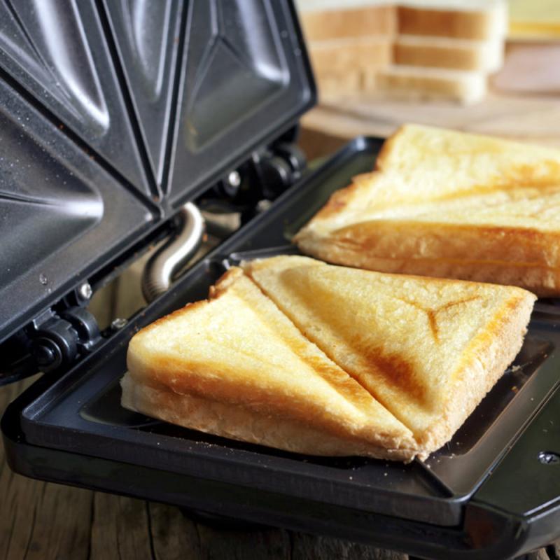 1 PC 2 Slice Sandwich Maker Kitchen Food Maker Electric Waffles Maker Iron Sandwich Maker Machine Bubble Egg Cake Oven TSLM1