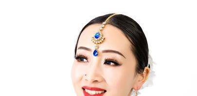 Intia pakistan tyttö tanssi lisävaruste nainen tanssiesitys kulmakarvat lisävaruste ampua päähineet lady headdress: J