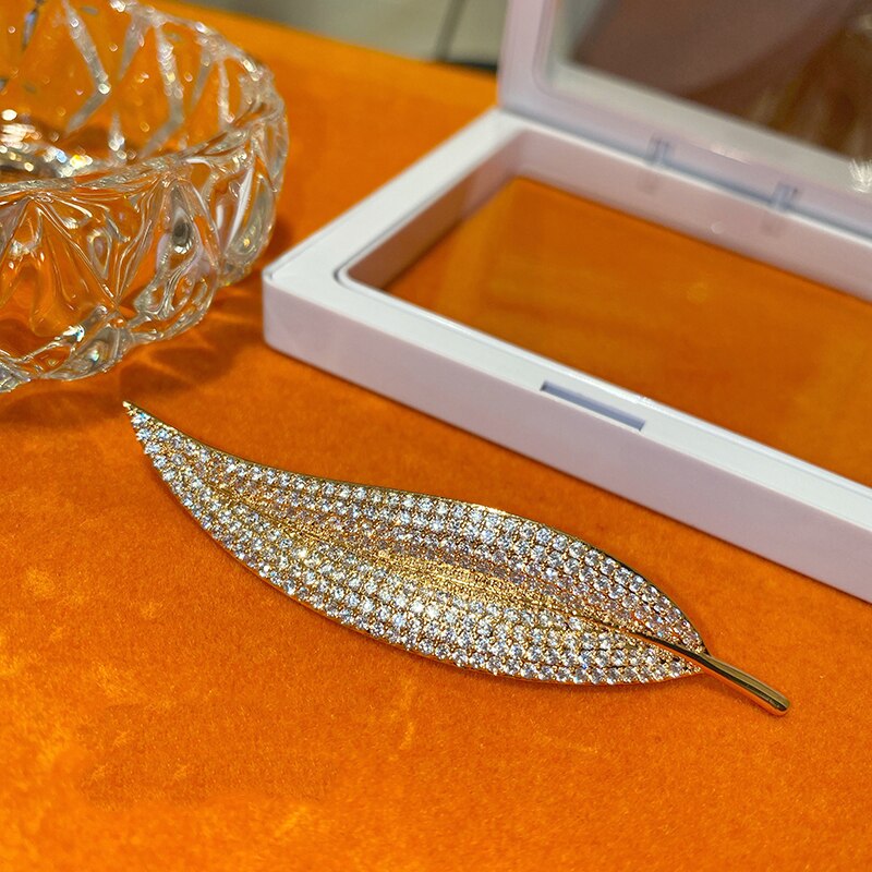 Broschen für damen, wunderschöne broschen, korsagen, federnadeln, zirkonia-stickereien, cardigan-schal-schnallen, edle schmuckaccessoires