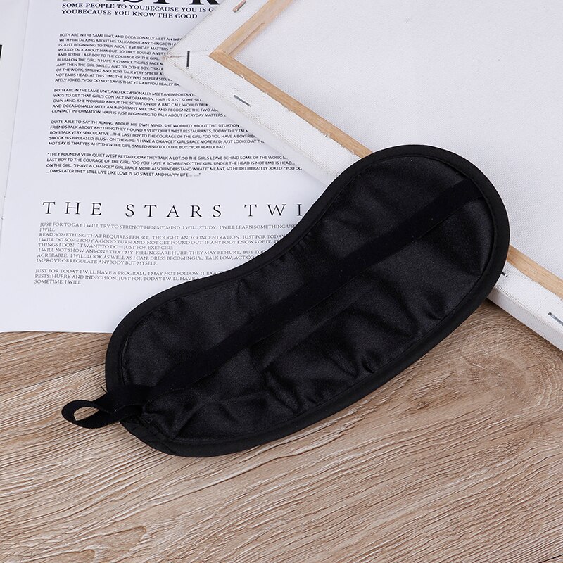 1Pcs 3D Sleep Mask Natural Sleeping Eye Mask Eyeshade Cover Shade Eye Patch Women Men Soft Portable Blindfold Travel Eyepatch