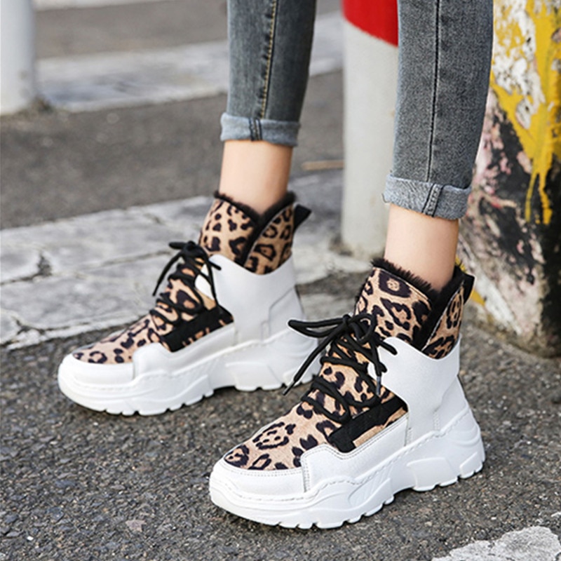 Kvinde sko leopard læder varm plys vinter høj top dame sko snøre chunky platform sneakers ruskind tyk bund sneakers