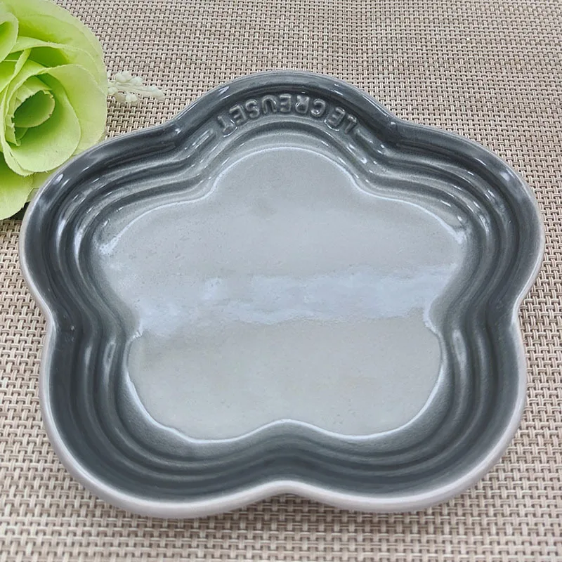 Plum Blossom Small Plate 14cm Sauce Plates French Cool Color Cake Dish Gradual Spit Bone Dishs Tableware Ceramic Dessert: Yellow