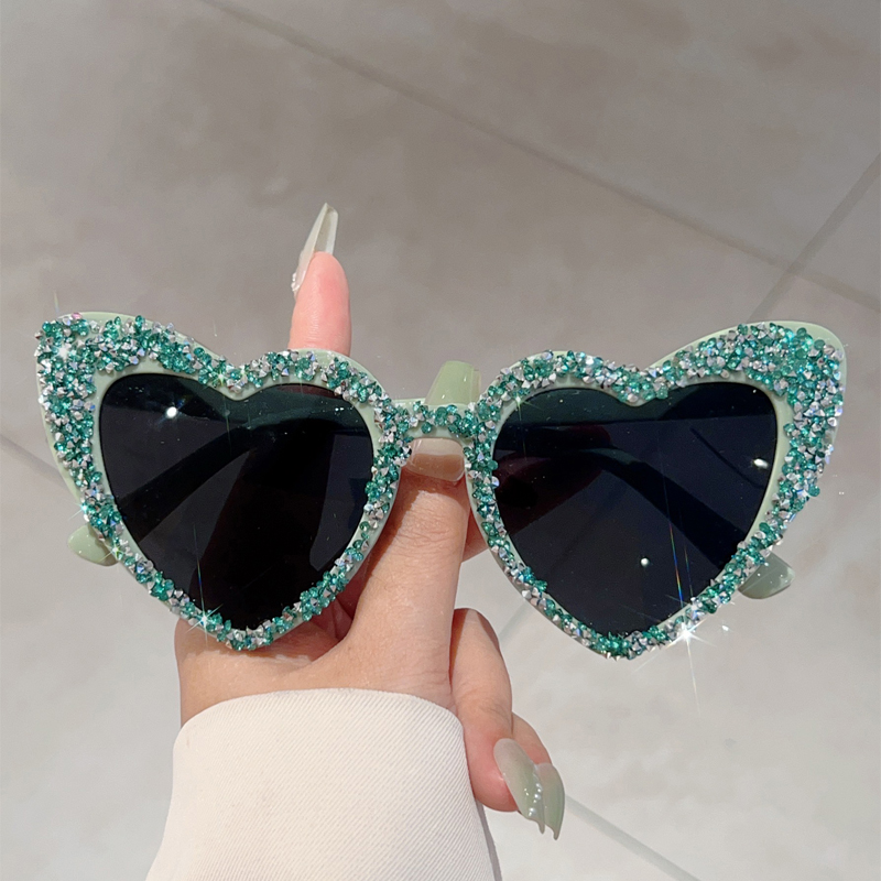 Óculos de sol vintage em forma de coração com strass para mulheres, óculos de sol novos originais, tons decorativos da moda, 2024
