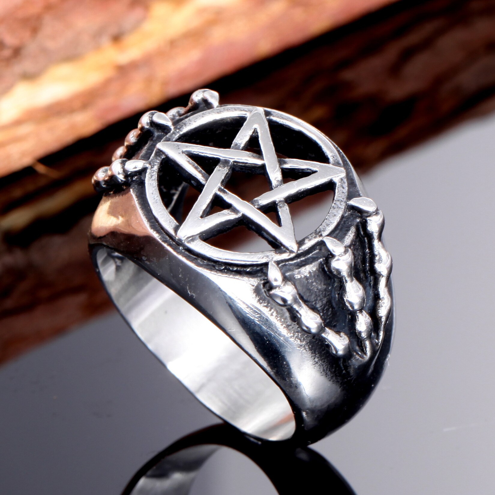 NewRetro Skull Dragon Claw Pentagram anello cavo anello da uomo moda Vintage pentagramma in metallo anello tondo accessori gioielli per feste